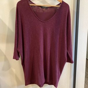 Laila Jayde Light Weight Sweater - M